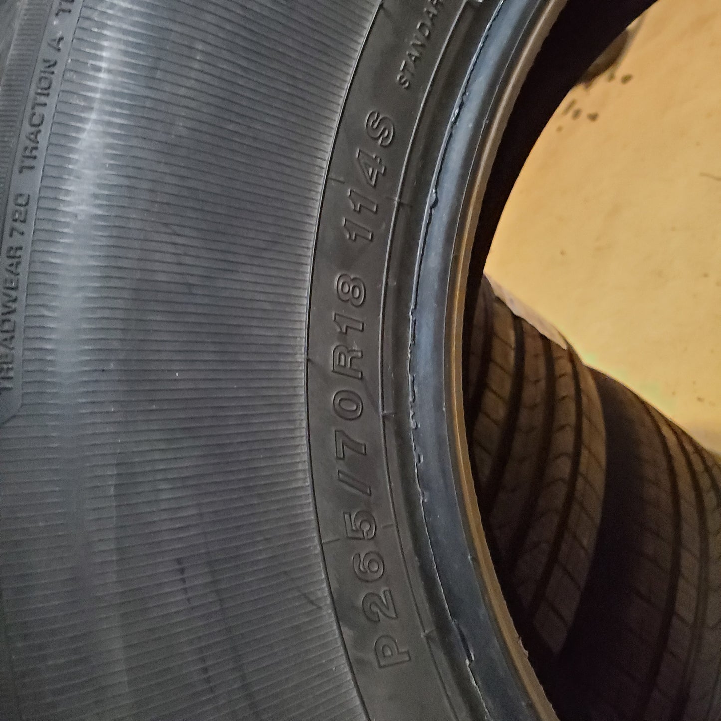 USED 11.5 /32” OF 13/32” YOKOHAMA GEOLANDAR H/T G056 WL P 265 70 18 114S SL HIGHWAY TERRAIN TIRE 110105623