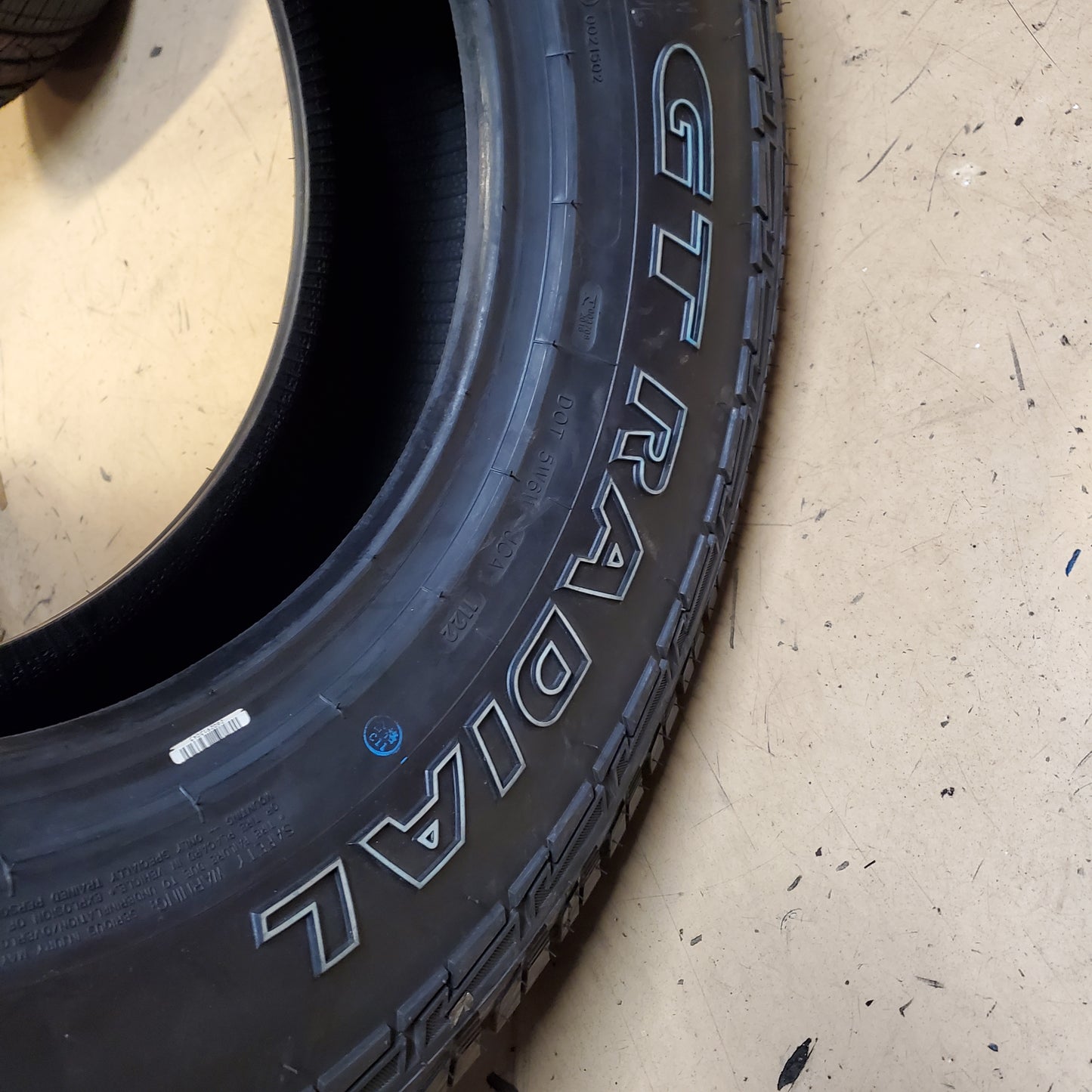 GT RADIAL ADVENTURO AT3 RWL LT 265 75 16 123/120S LRE 10PLY ALL TERRAIN TIRE AS092