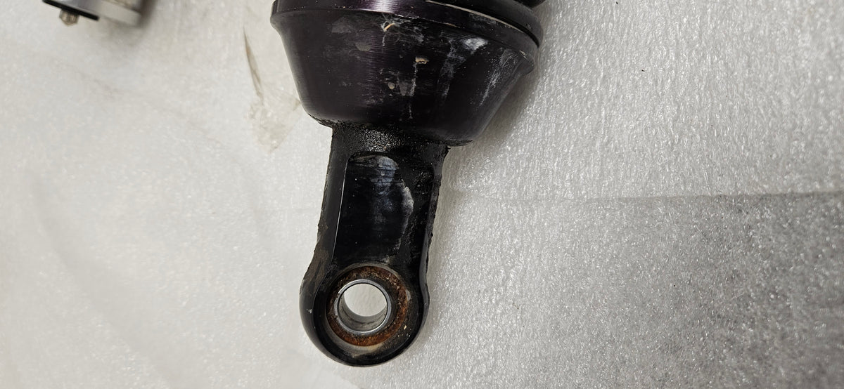 USED ICON VEHICLE DYNAMICS 2.5 SERIES COMPRESSION DAMPING CONTROL VALVE