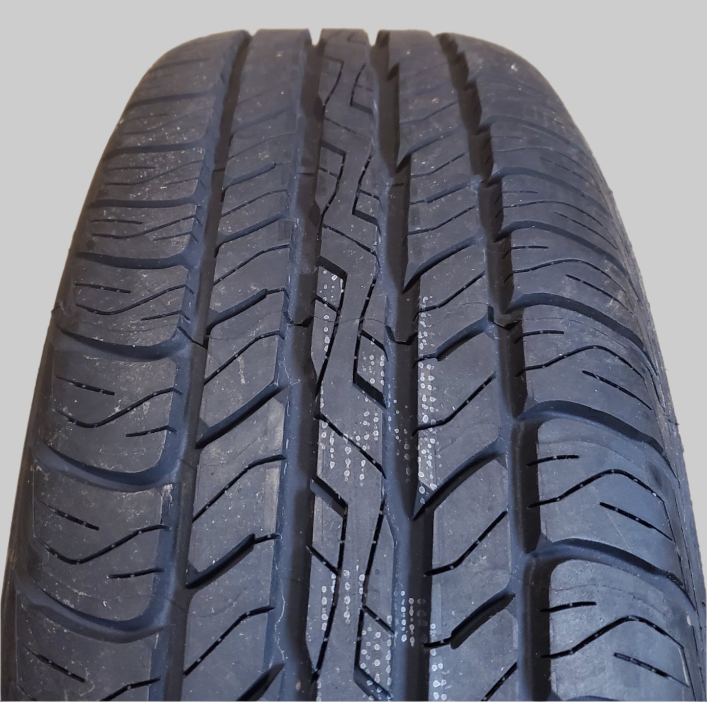 NOS 2 DUNLOP SIGNATURE II BSW P 215 60 17 96T ALL SEASON TIRE 266004819