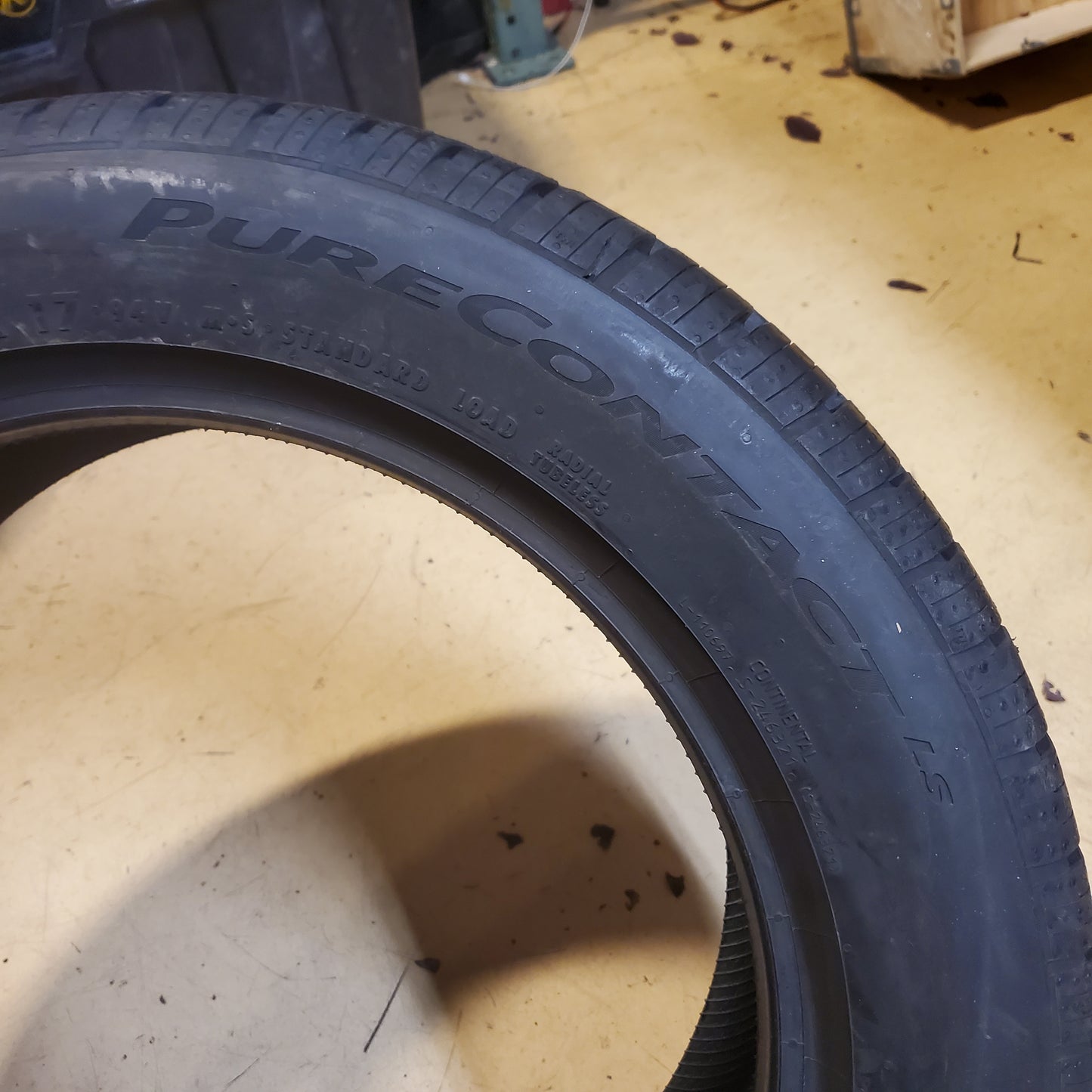 CONTINENTAL PURECONTACT LS P 215 55 17 94V SL ALL SEASON TIRE 15493630000