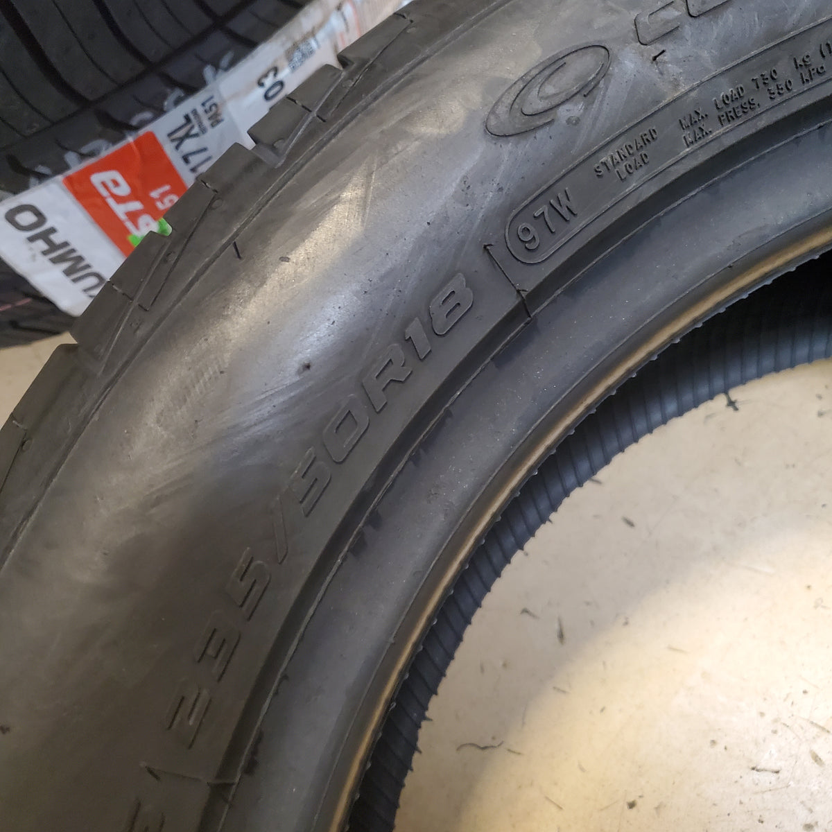 COOPER CS5 ULTRA TOURING P 235 50 18 97W SL ALL SEASON TIRE 90000020881