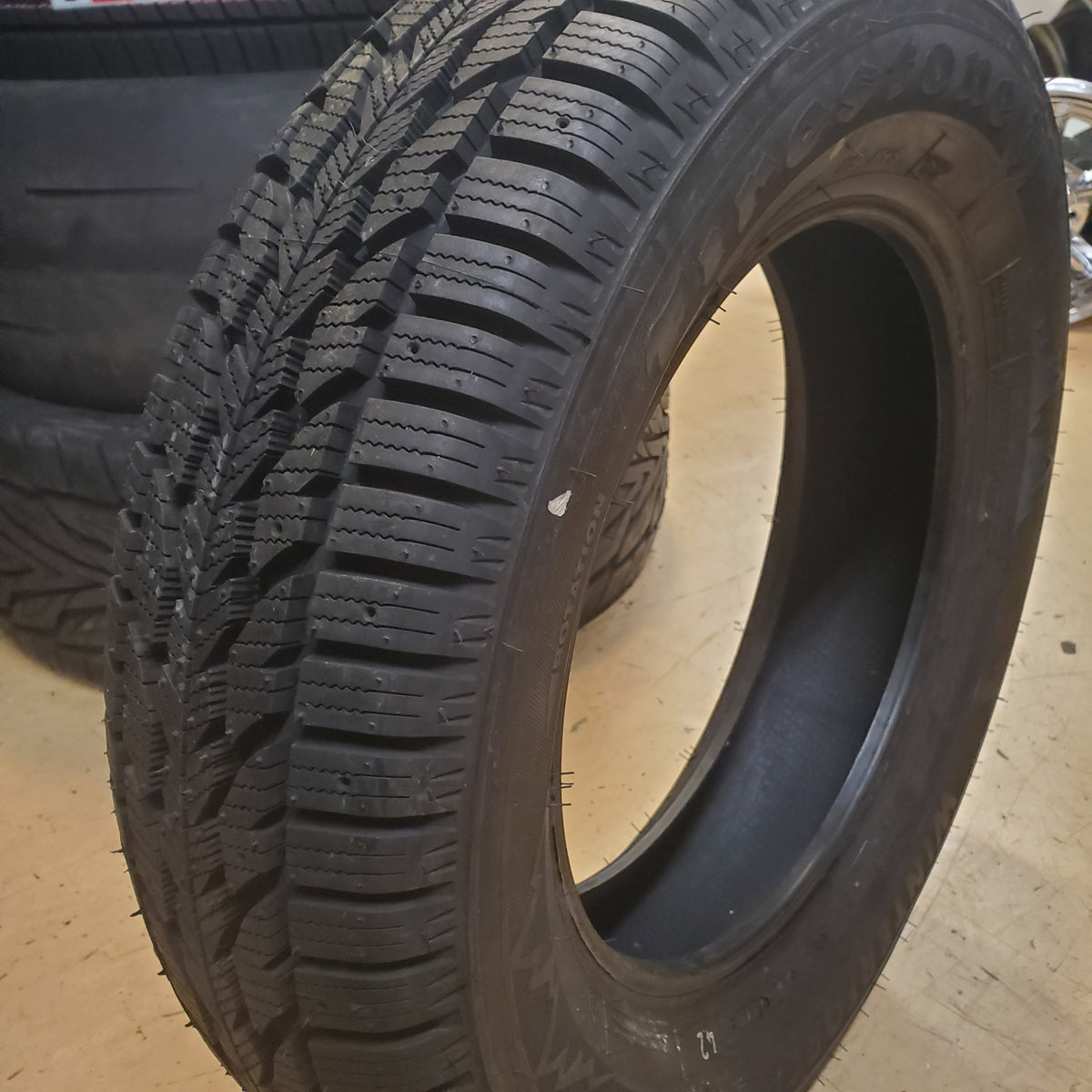FIRESTONE WINTERFORCE 2 P 195 65 15 91S SL SNOW WINTER TIRE 148895