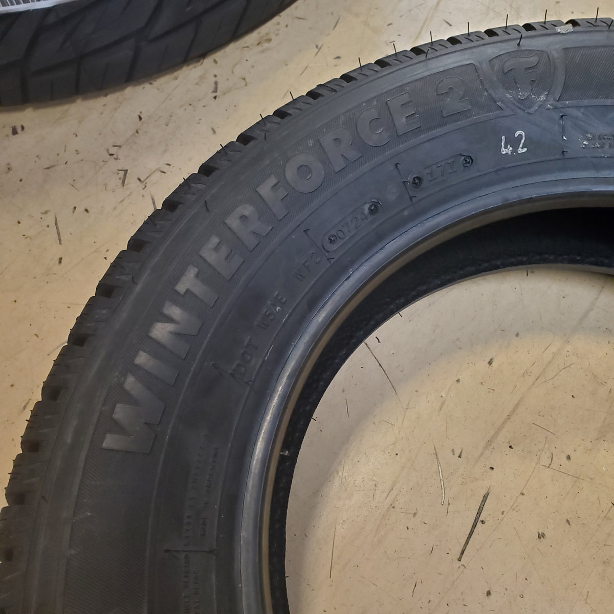 FIRESTONE WINTERFORCE 2 P 195 65 15 91S SL SNOW WINTER TIRE 148895