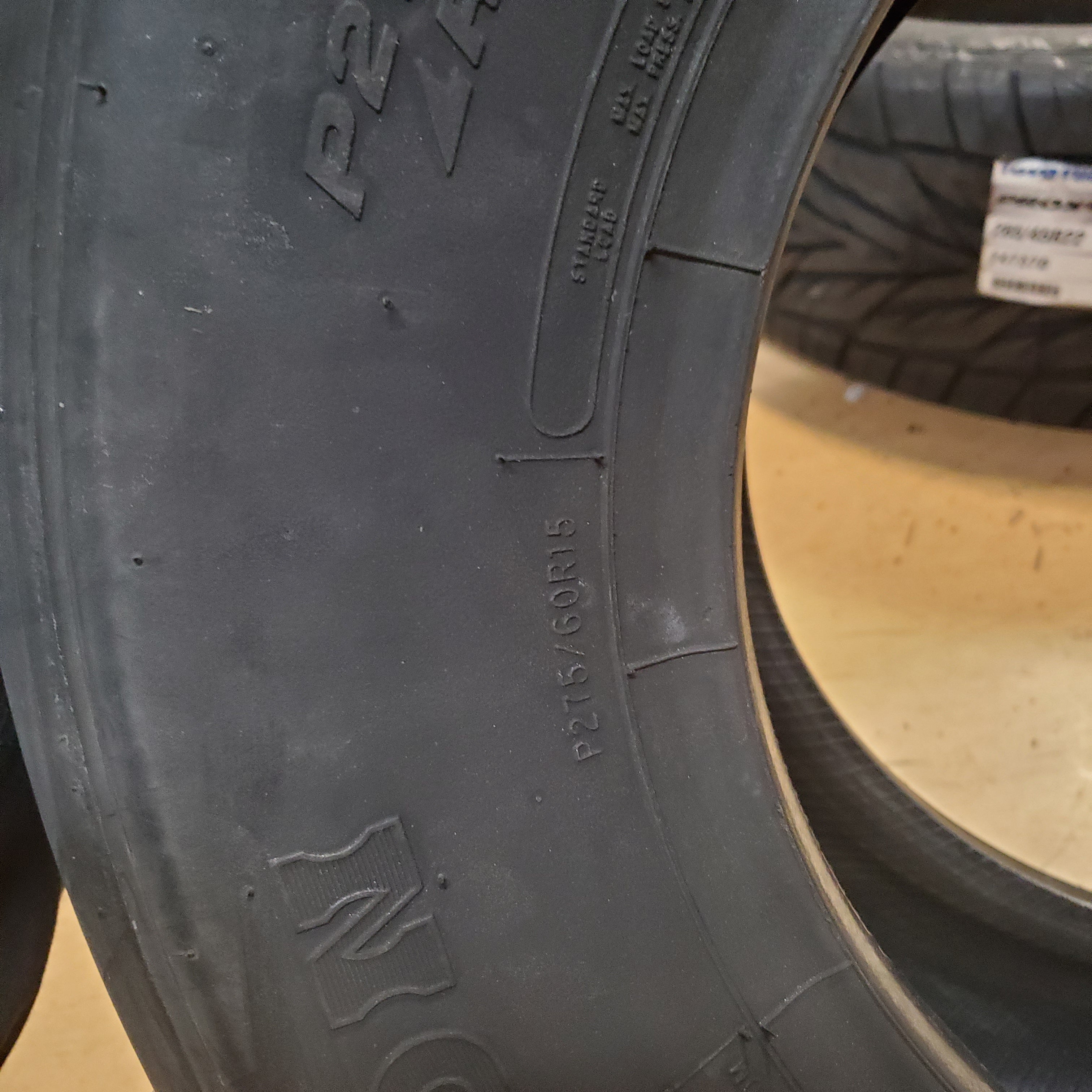 MICKEY THOMPSON ET STREET RADIAL PRO P 275 60 15 SL TIRES 90000001536