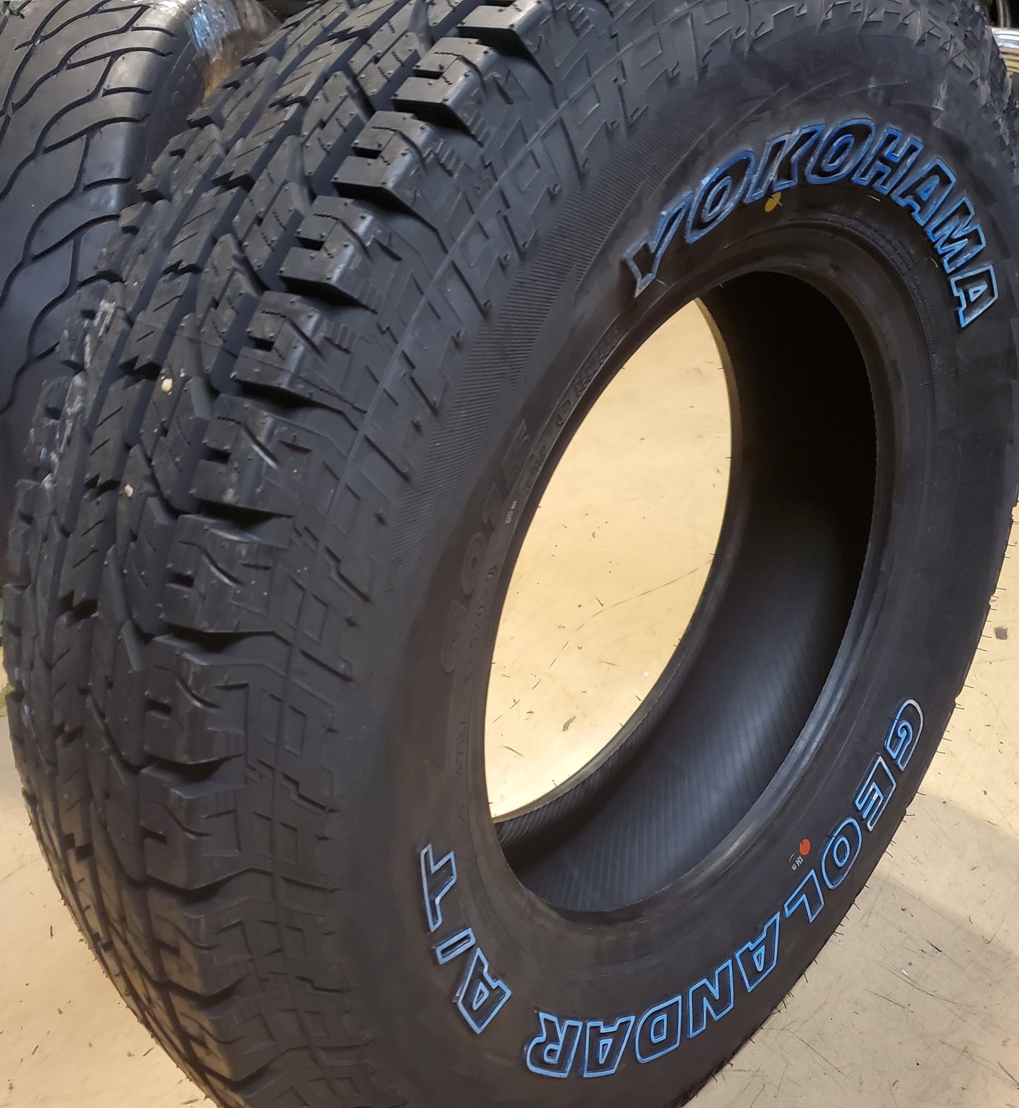 YOKOHAMA GEOLANDAR A/T G015 RWL LT 215 85 16 115/112R LRE 10PLY ALL TERRAIN TIRE 110101630