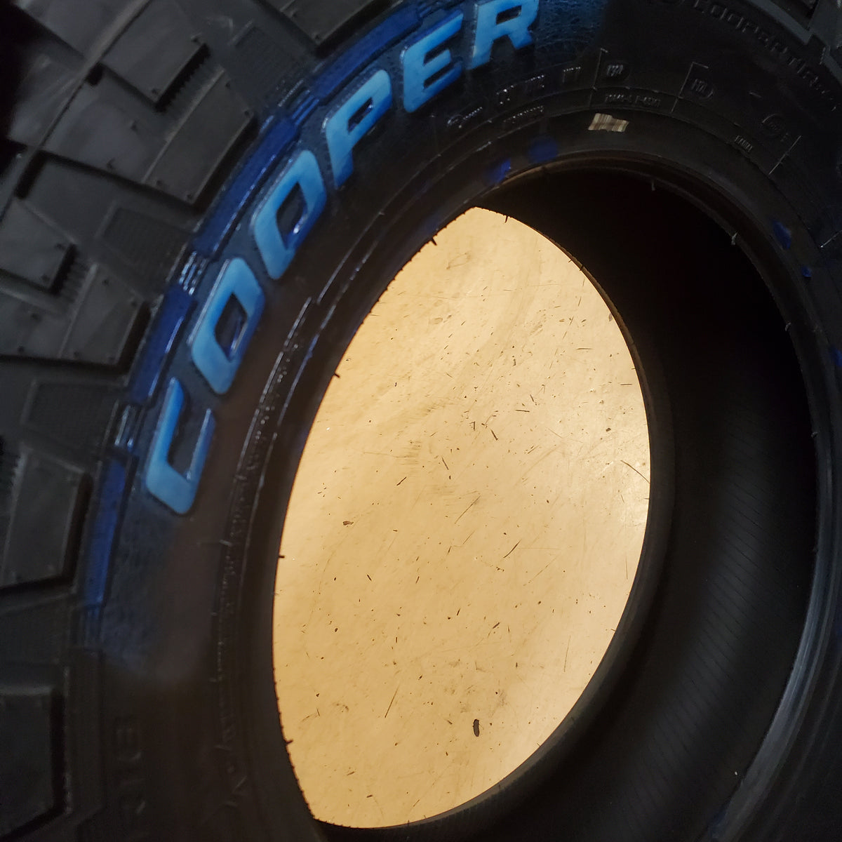 2 COOPER DISCOVERER AT3 RWL XLT LT 275 70 18 125/122S 10PLY ALL TERRAIN TIRE 170026027