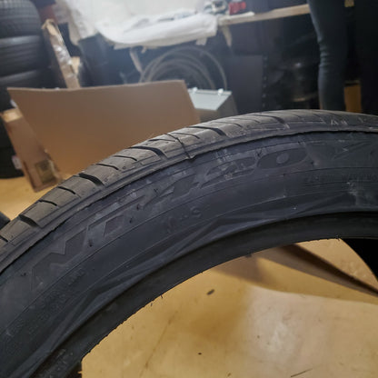 NITTO NT420 BSW P 285 40 22 110W XL ALL SEASON TIRE 207490
