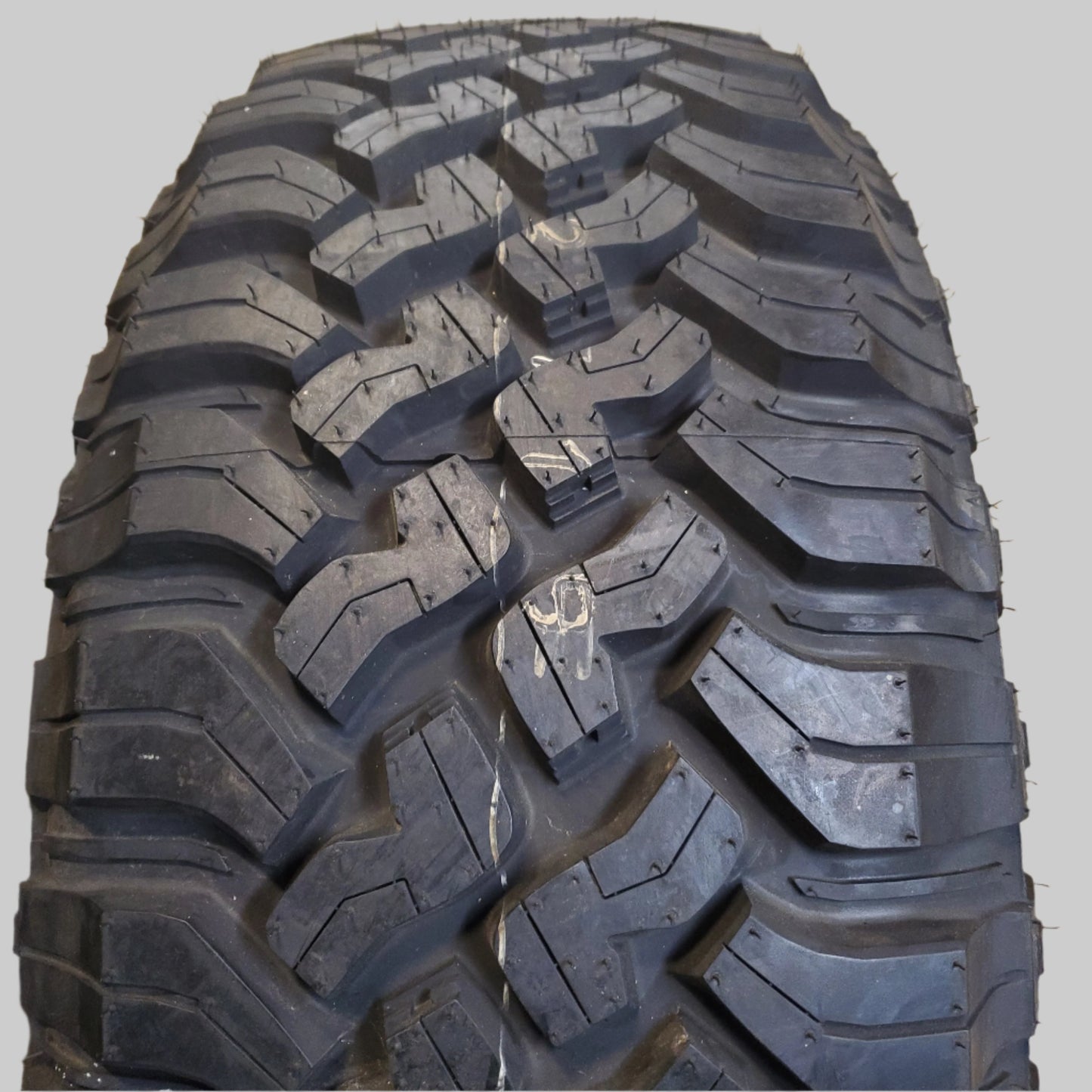 FALKEN WILDPEAK M/T MT01 LT 33 12.5 15 108Q LRC 6PLY MUD TERRAIN TIRE 28516518