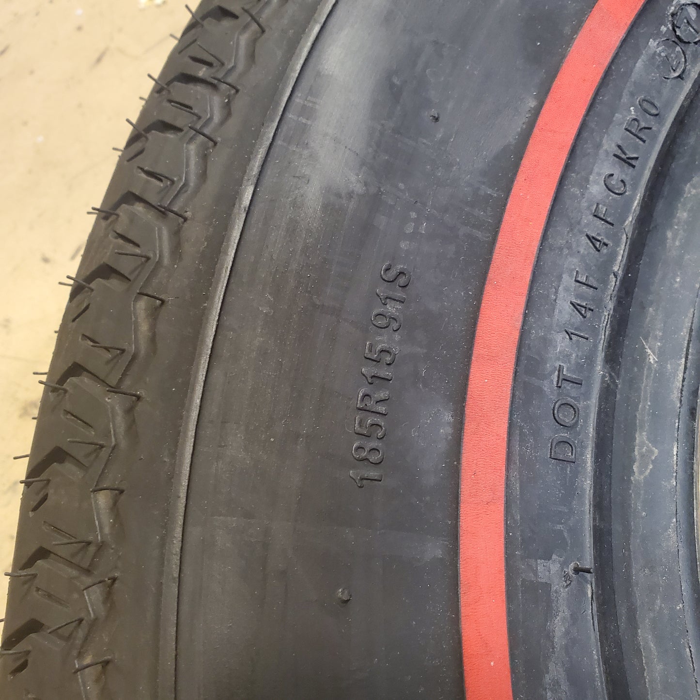COKER CLASSIC REDLINE .375 INCH 185 15 91S CLASSIC CAR TIRE 57986