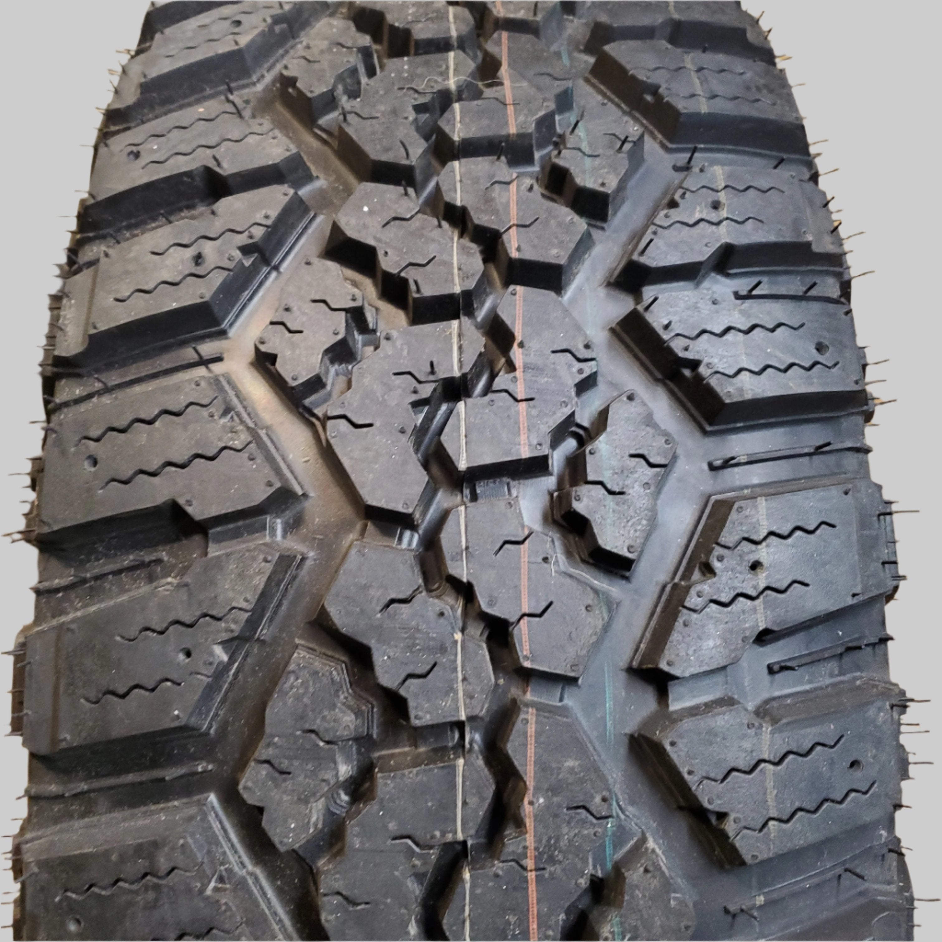 (KSL ONLY) 4 KANATI TRAIL HOG A/T 4 LT 37 12.5 17 124Q LRE 10PLY ALL TERRAIN TIRES LTH1737125E