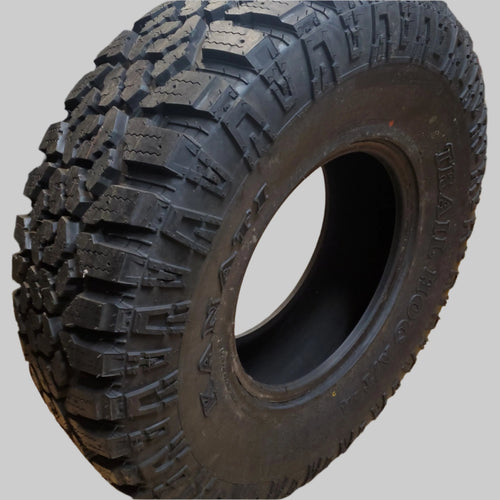 (KSL ONLY) 4 KANATI TRAIL HOG A/T 4 LT 37 12.5 17 124Q LRE 10PLY ALL TERRAIN TIRES LTH1737125E