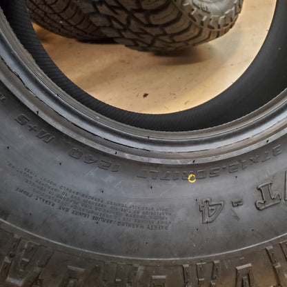 KANATI TRAIL HOG A/T4 BSW LT 37 12.50 17 124Q ALL TERRAIN TIRE LTH1737125E