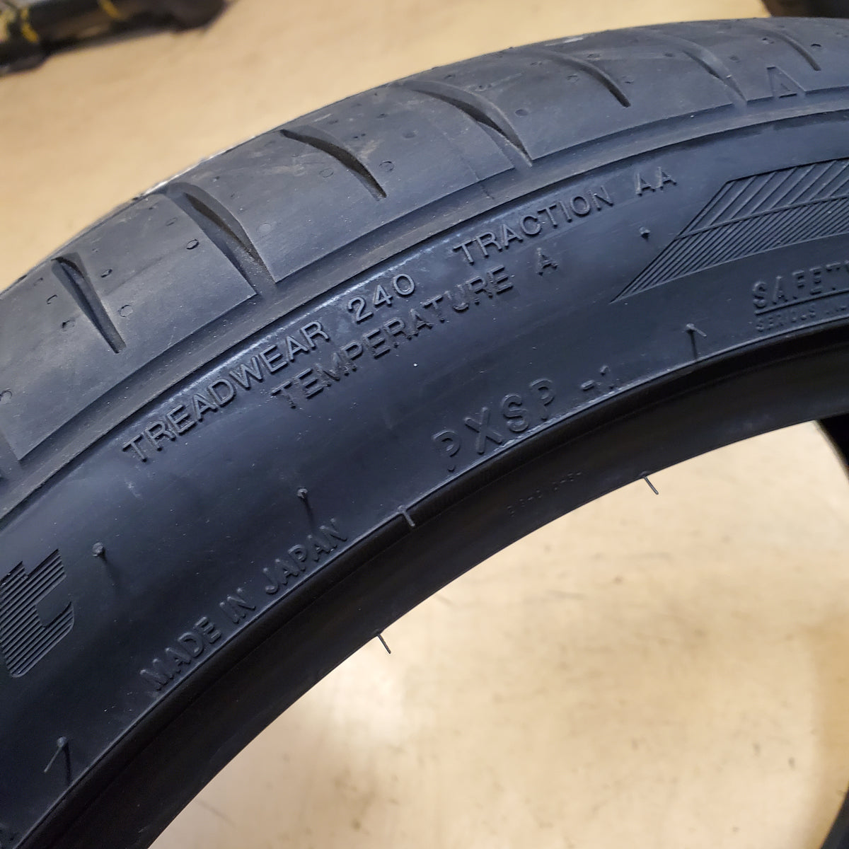 TOYO PROXES SPORT P 245 40 19 98Y XL ALL SEASON TIRE 136830