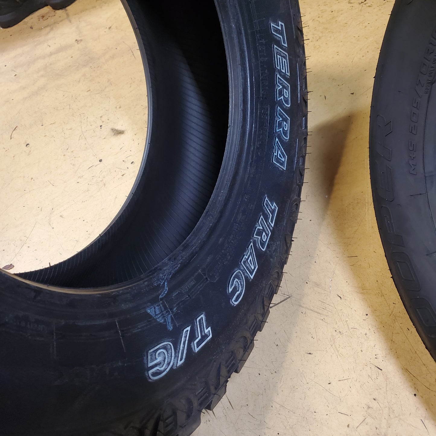 HERCULES TERRA TRAC T/G MAX RWL LT 275 70 18 125/122Q LRE 10PLY MUD TERRAIN TIRE 09150