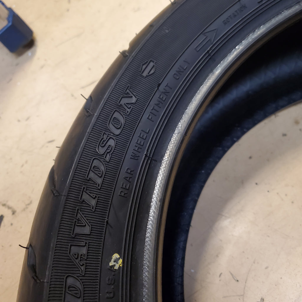 DUNLOP HARLEY DAVIDSON D407 BSW 200 55 17 78V REAR MOTORCYCLE TIRE 45028220