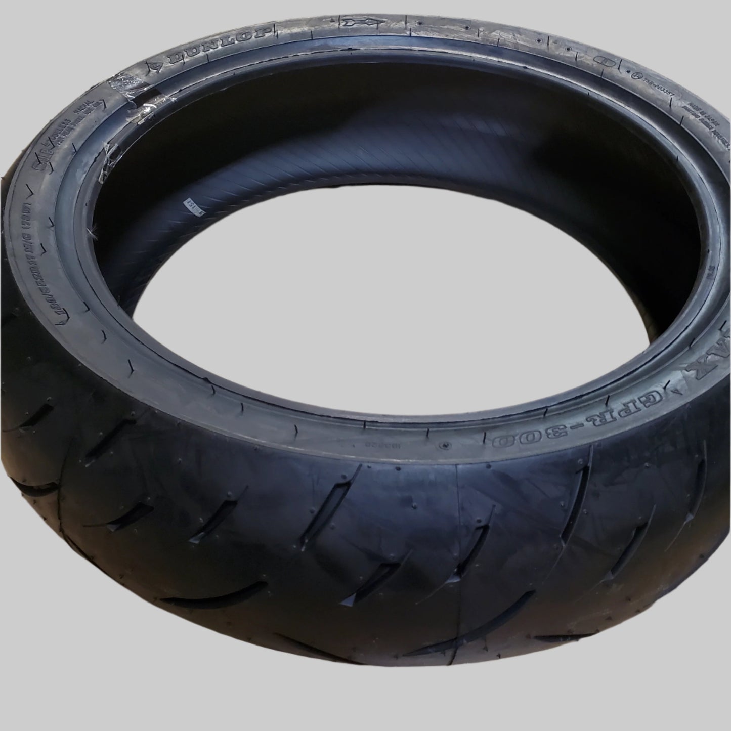 DUNLOP SPORTMAX GPR-300 BSW P 180 55 17 73W REAR MOTORCYCLE TIRE 45067394
