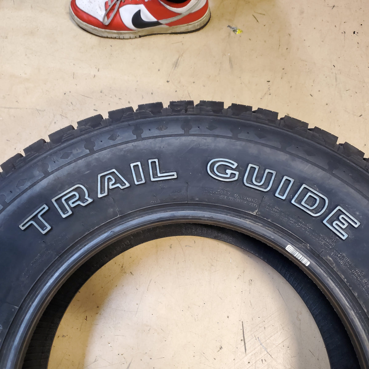 TRAIL GUIDE ALL TERRAIN RWL P 265 70 17 115S ALL TERRAIN TIRE TGT87