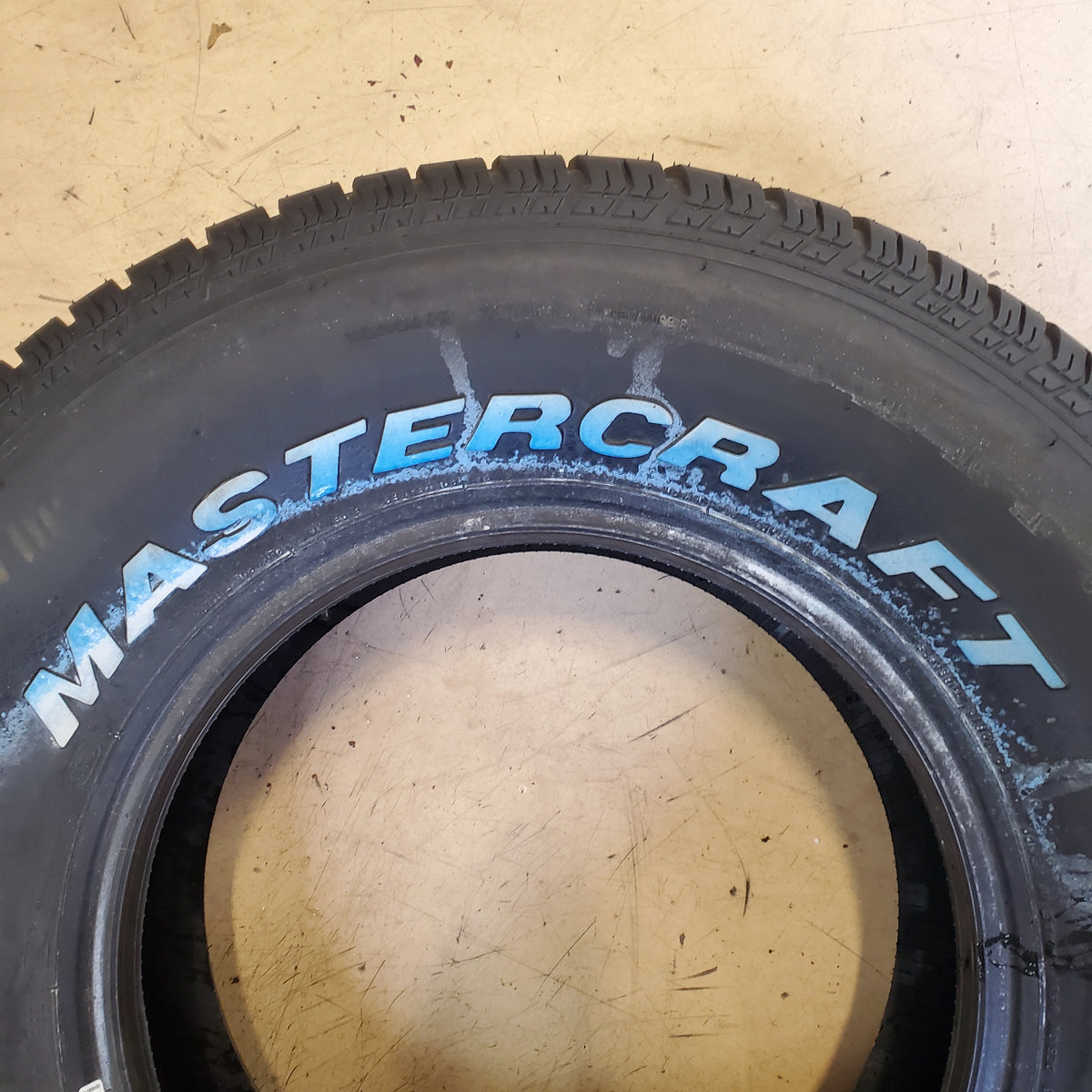 MASTERCRAFT AVENGER G/T RWL P 255 70 15 108T ALL SEASON TIRE 174013001