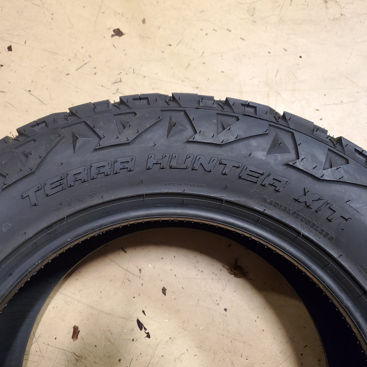 VENOM POWER TERRA HUNTER X/T BSW P 265 60 18 114T XL RUGGED TERRAIN TIRE TVPXT76