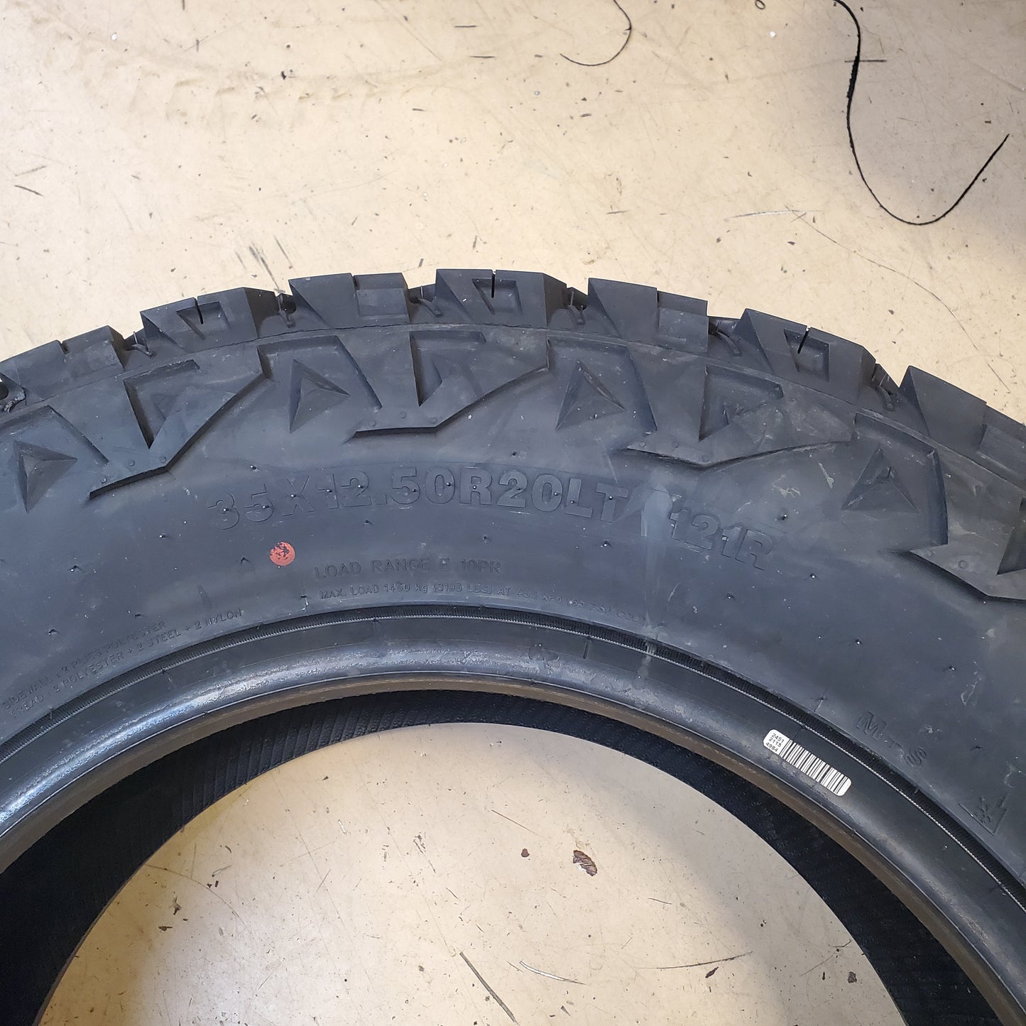 2 VENOM POWER TERRA HUNTER X/T RWL LT 35 12.50 20 121R LRE 10PLY ALL TERRAIN TIRES TVPXT08R
