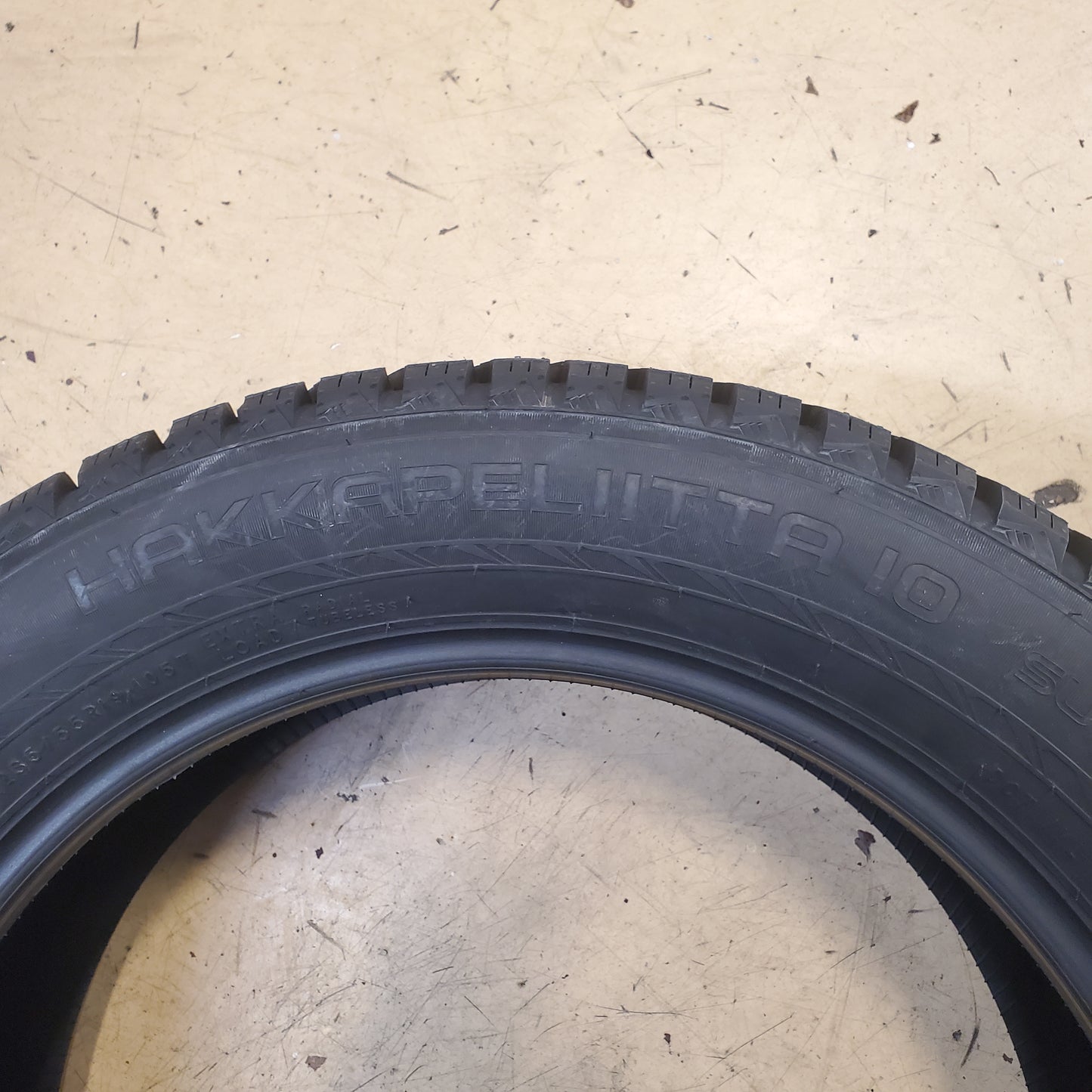 NOKIAN STUDDED HAKKAPELIITTA 10 SUV P 235 55 19 105T XL WINTER SUV TIRE TS32502