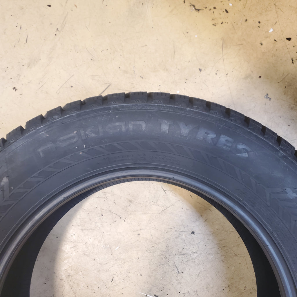 NOKIAN STUDDED HAKKAPELIITTA 10 SUV BSW P 235 65 18 110T XL WINTER SUV TIRE TS32495
