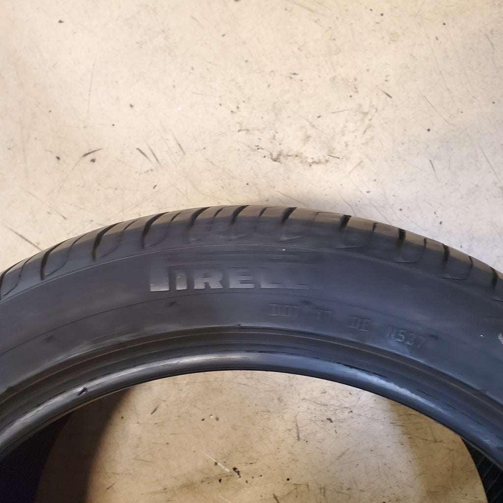 2 USED 7.5/32" PIRELLI CINTURATO P7 BSW PIRELLI 245 40 17 91W UHP TIRE 2153700