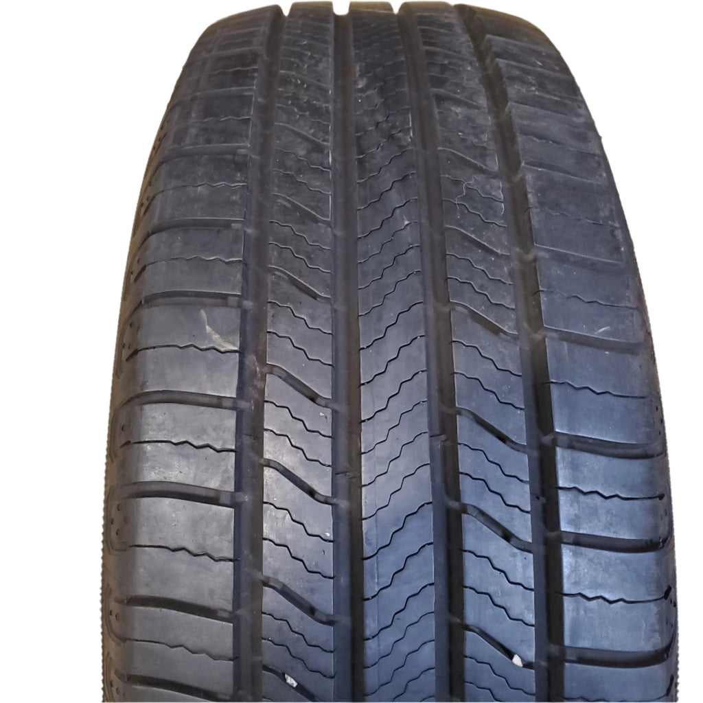 USED 9.5/32" MICHELIN DEFENDER 2 BSW SL 235 60 17 102H ALL SEASON TIRE 21087 1 PATCH