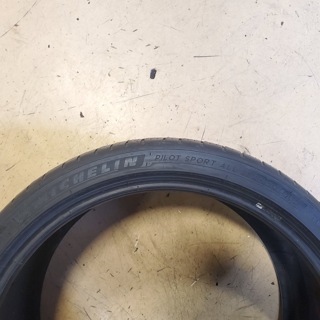 USED 7/32" MICHELIN PILOT SPORT ALL SEASON 4 ZP (T0) BSW P 275 35 21 103W 19140 XL