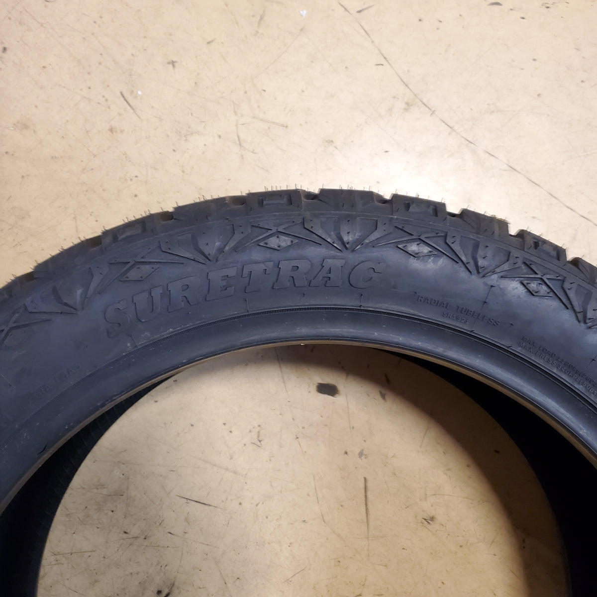 2 SURETRAC WIDE CLIMBER A/T II BSW P 285 45 22 114H SL TIRES 572343