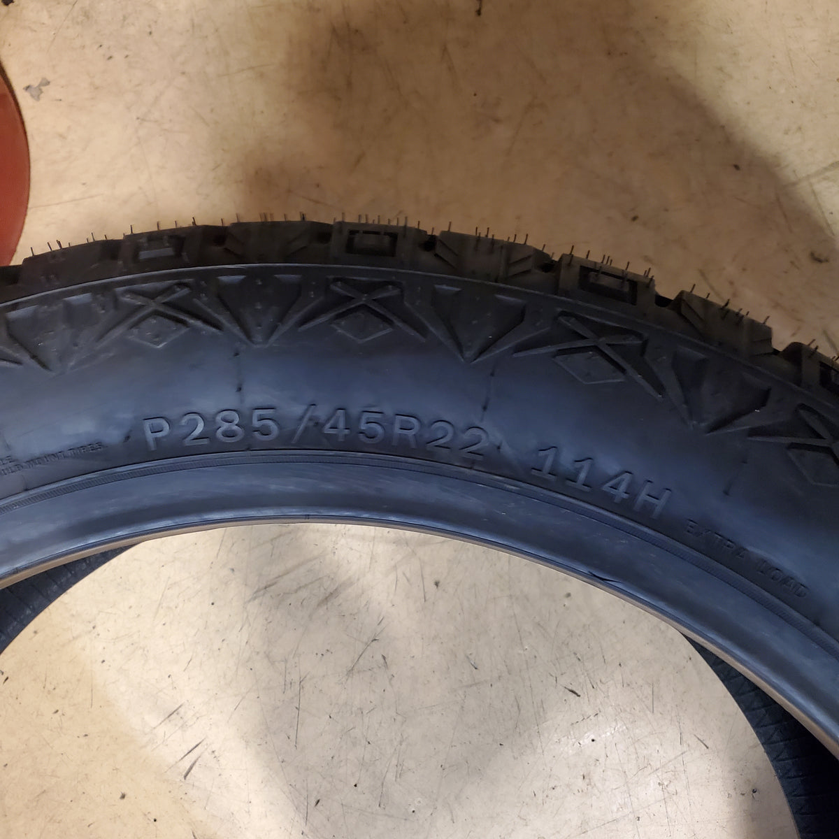 2 SURETRAC WIDE CLIMBER A/T II BSW P 285 45 22 114H SL TIRES 572343