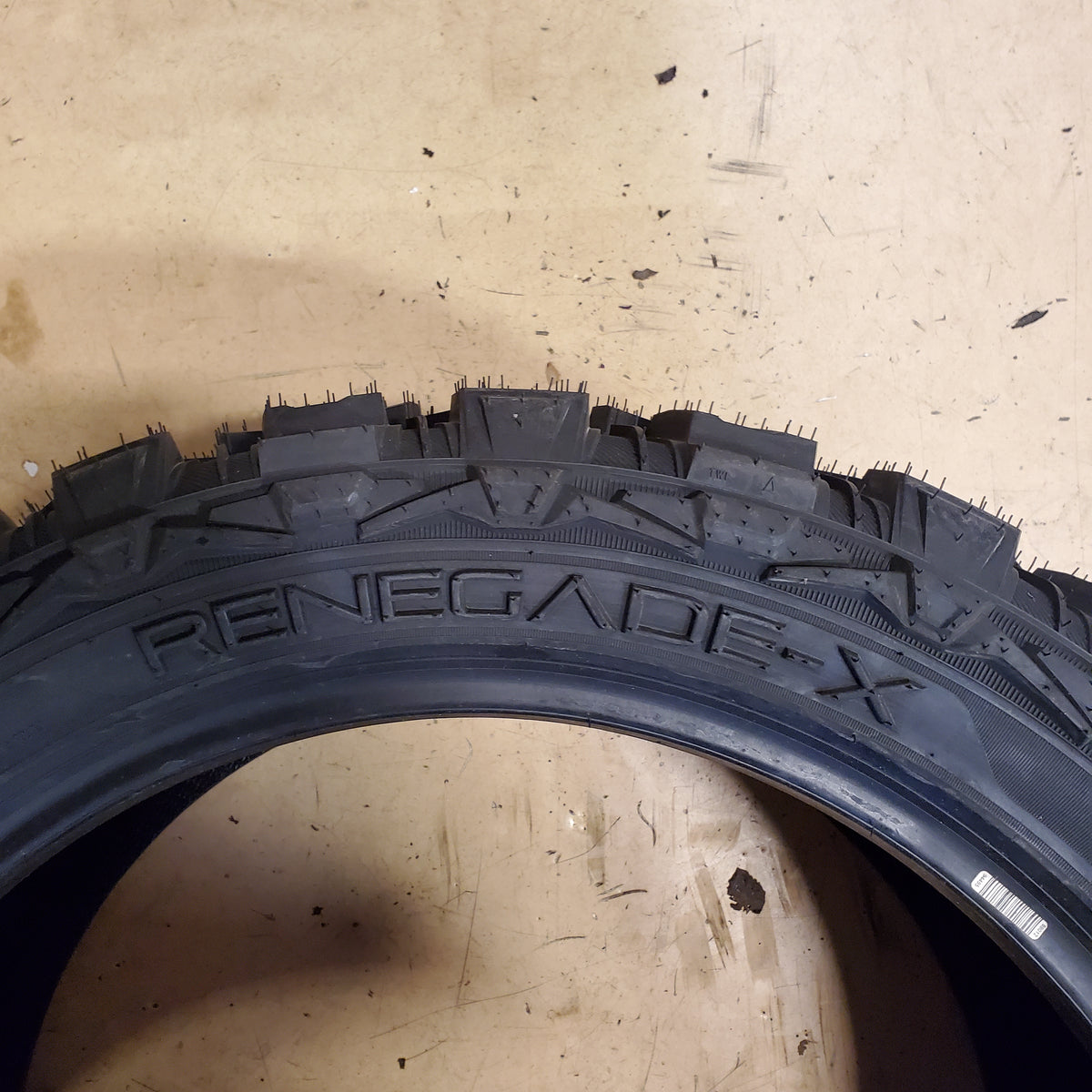 2 RADAR RENEGADE X BSW LT 33 12.5 22 114Q 12PLY MUD TERRAIN TIRE RACSTH0045