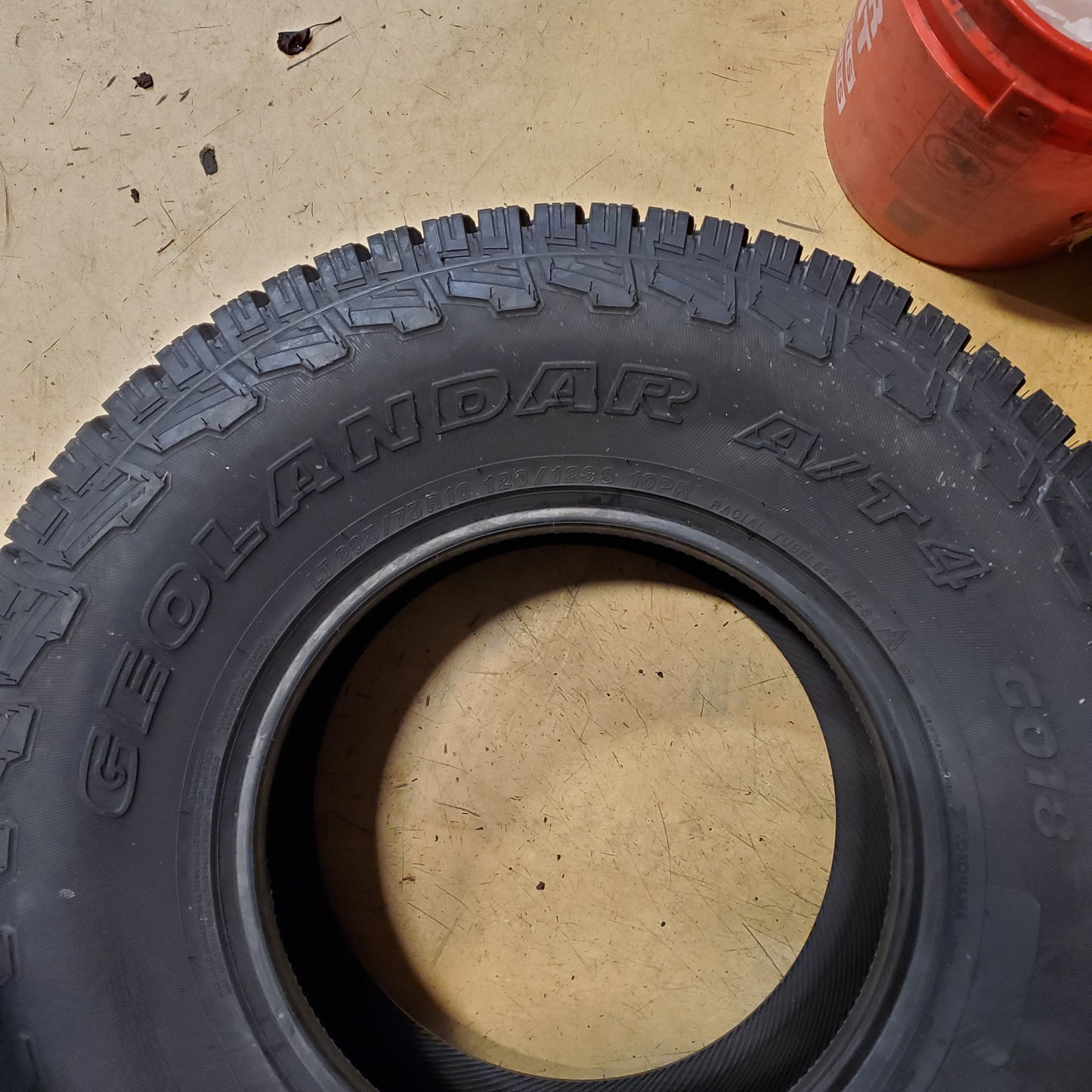 2 YOKOHAMA GEOLANDAR A/T4 GO18 285 75 16 126/123S 10 PLY TIRE 110101815 ALL TERRAIN