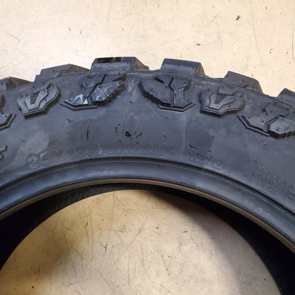 VENOM POWER SWAMPTHING M/T 35 12.50 22 121Q LT MUD TRUCK TIRE CVPSWMT12