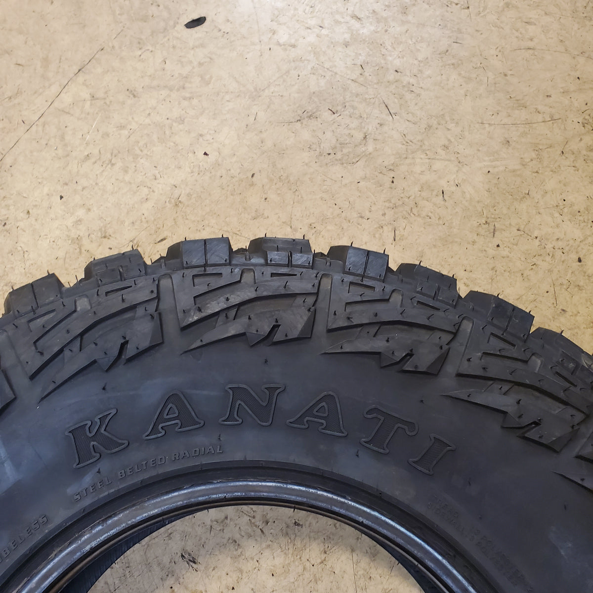 KANATI MUD HOG M/T BSW LT 285 75 16 128/123Q MUD TRUCK TIRE LH1628575E252