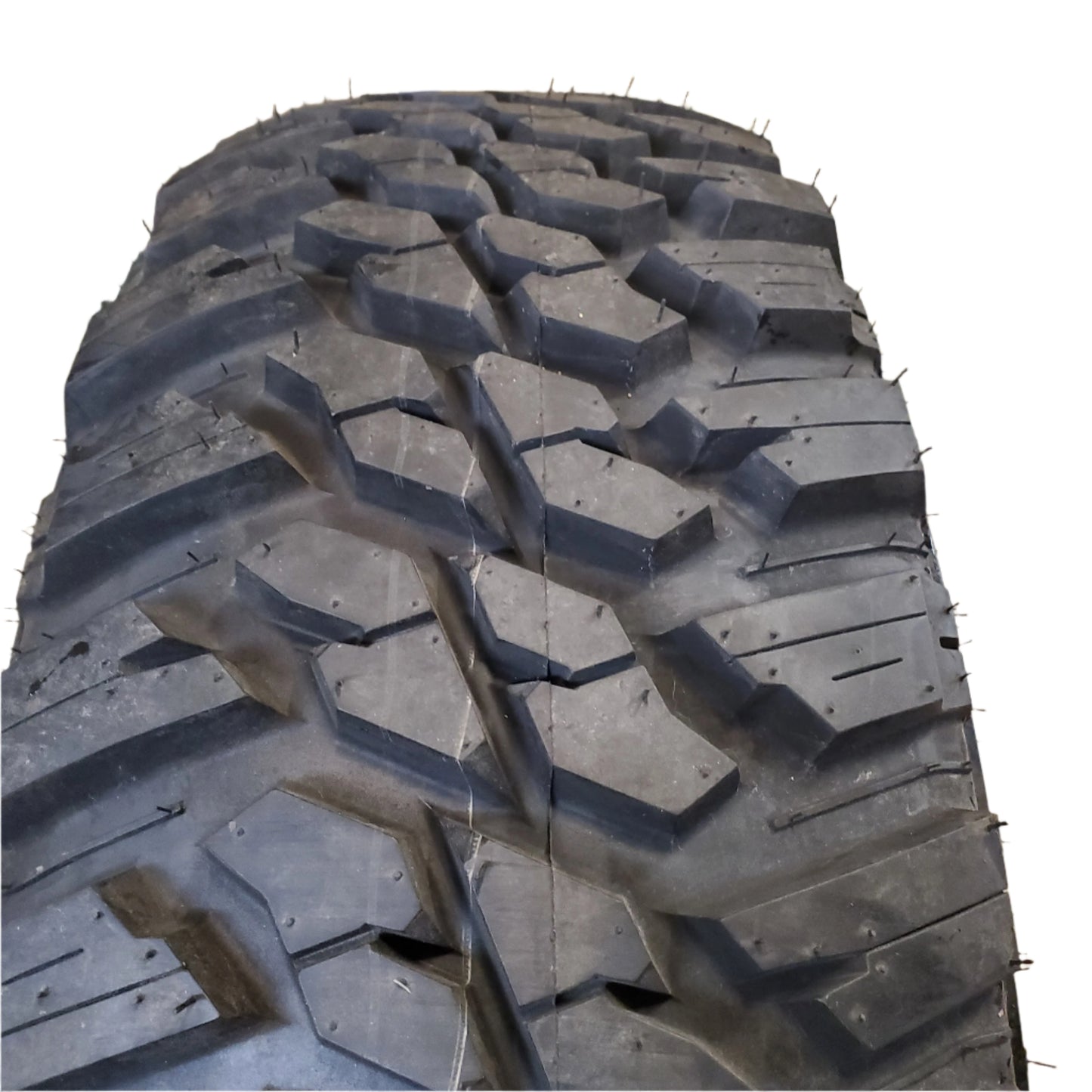 KANATI MUD HOG M/T BSW LT 39 12.50 17 128Q MUD TRUCK TIRE L1739125E252