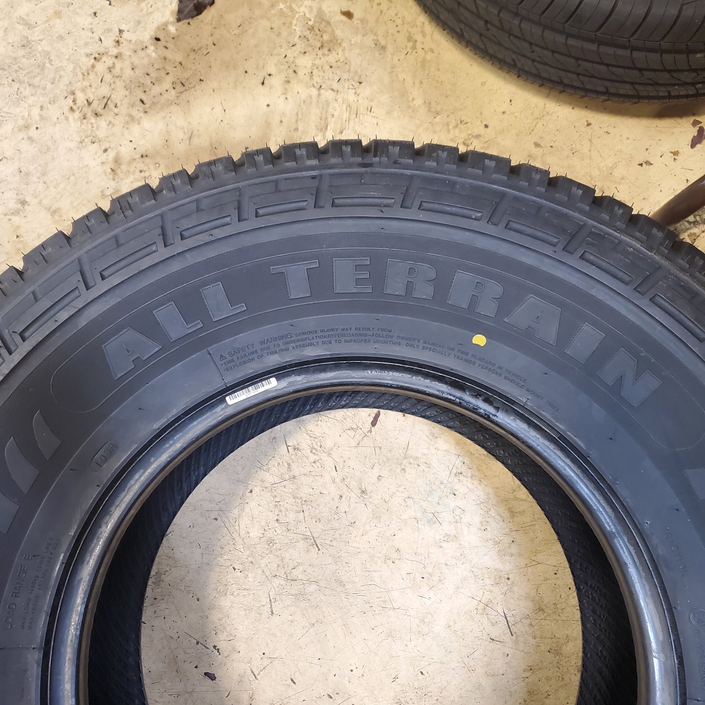 2 AMERICUS ALL TERRAIN BSW LT 35 12.5 17 121S 10PLY  TIRE AMD0451