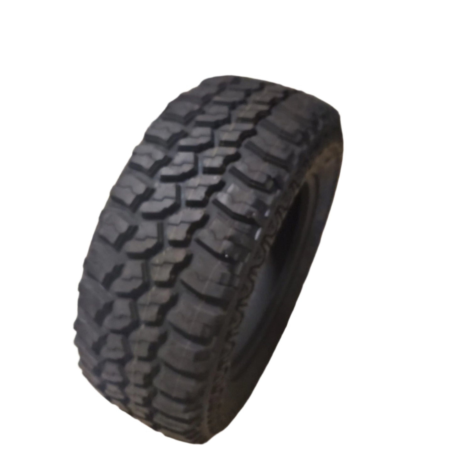 OLD STOCK MUD CLAW EXTREME M/T BSW LT 33 12.50 18 118Q MUD TRUCK TIRE MCX97