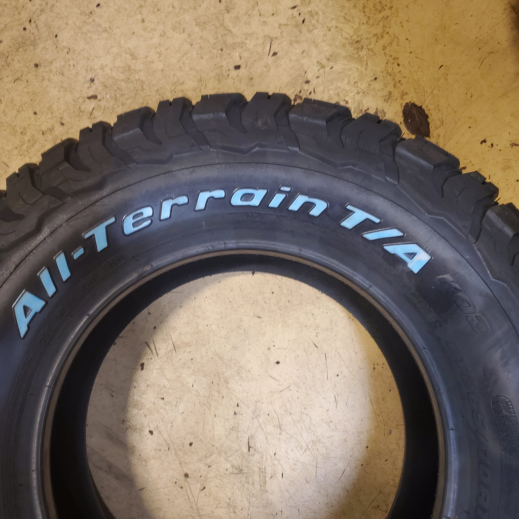 BFGOODRICH ALL TERRAIN T/A KO3 RWL LT 265 70 17 123/120S TRUCK TIRE 9100