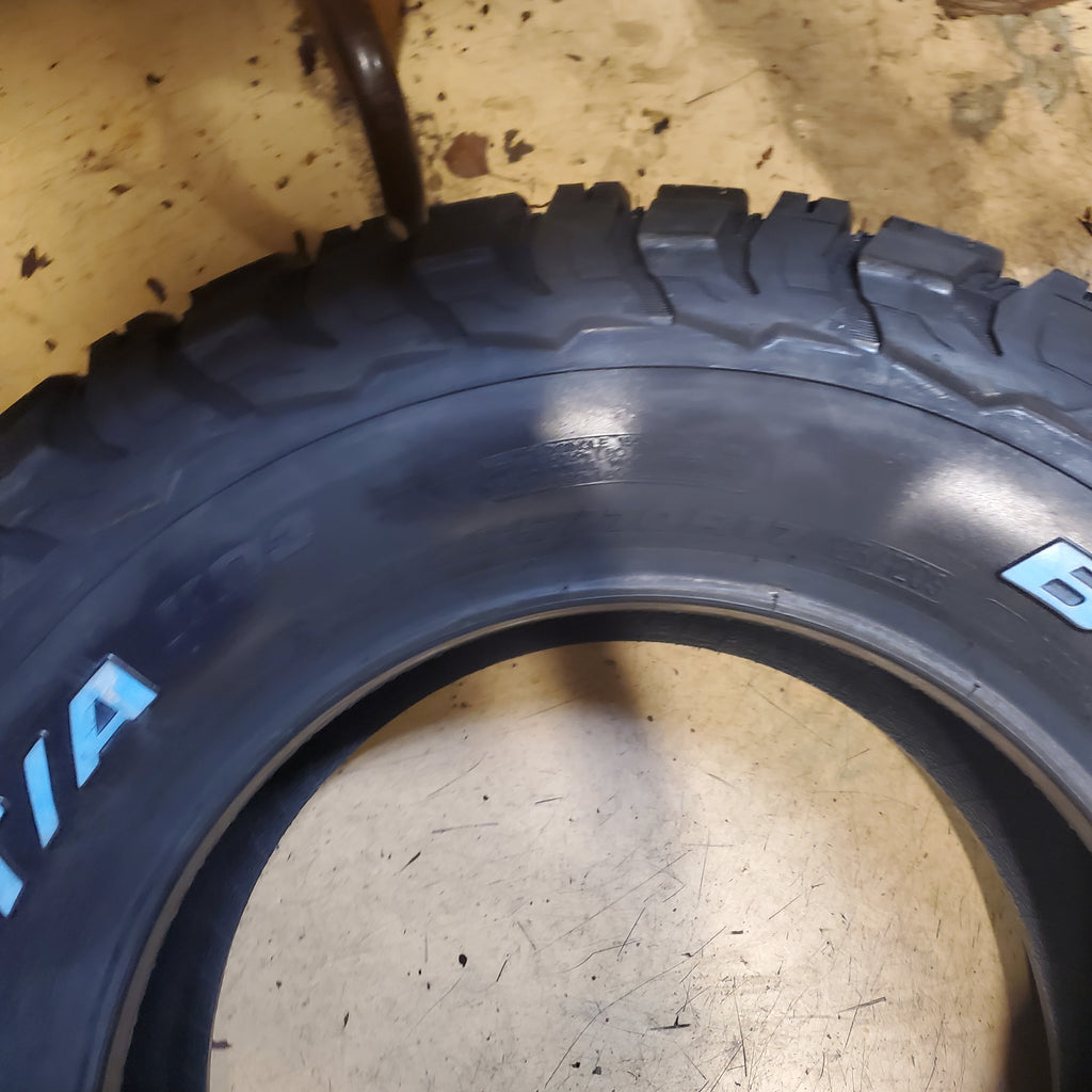 BFGOODRICH ALL TERRAIN T/A KO3 RWL LT 265 70 17 123/120S TRUCK TIRE 9100