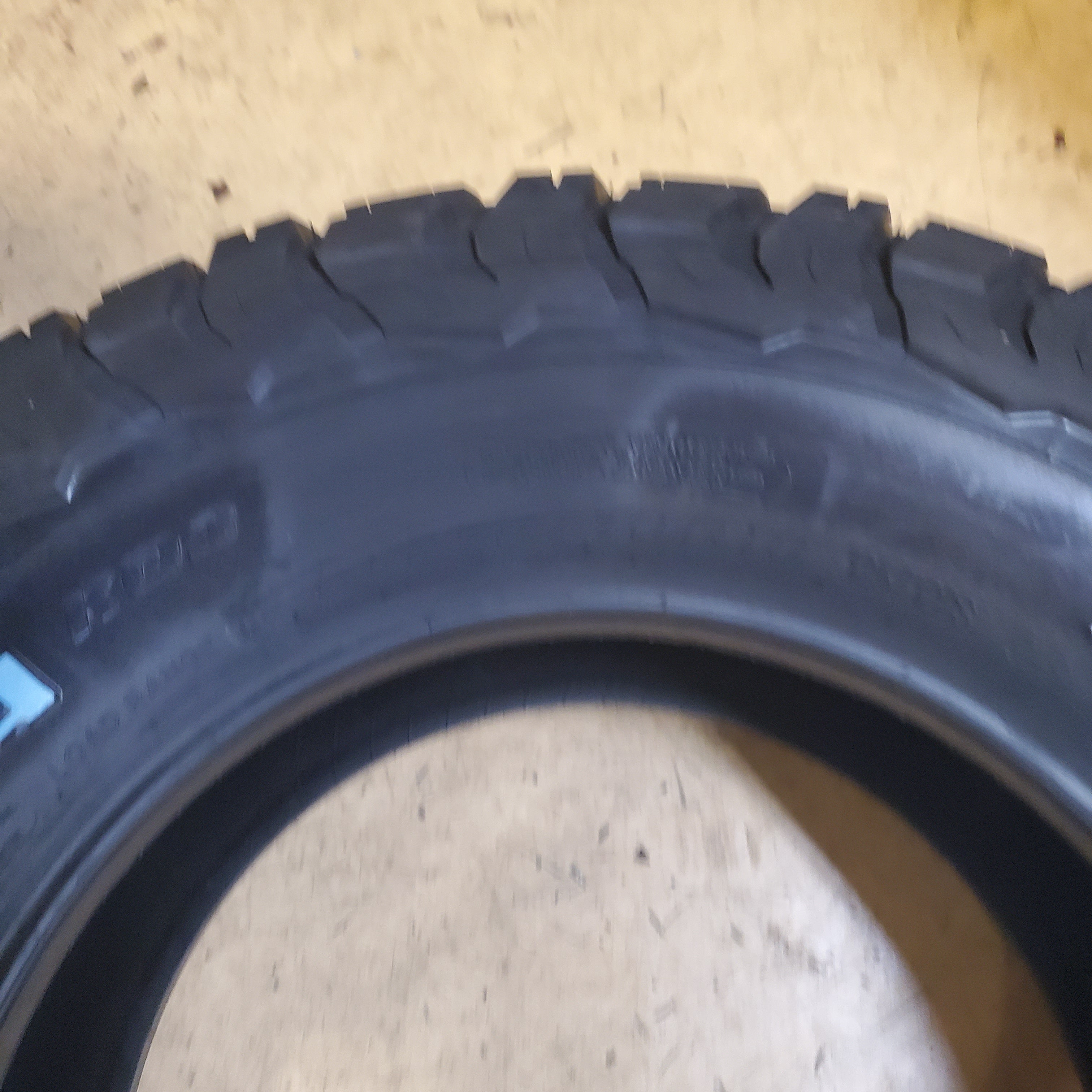 BFGOODRICH ALL TERRAIN T/A KO3 RWL LT 275 70 18 125/112S TIRE 78075