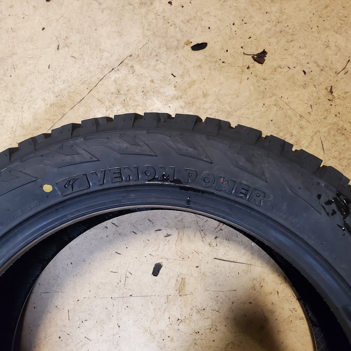 2 VENOM POWER TRAIL HUNTER ATS BSW 255 50 20 109T XL TRUCK TIRE VPTHATS14