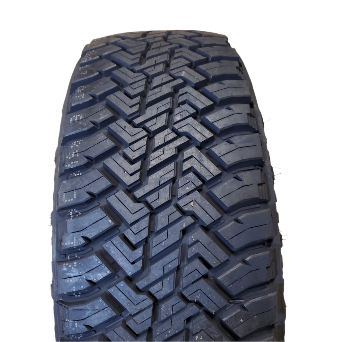 BUCKSHOT ALL TERRAIN BSW LT 285 70 17 126/123Q TRUCK TIRE CBSAT08