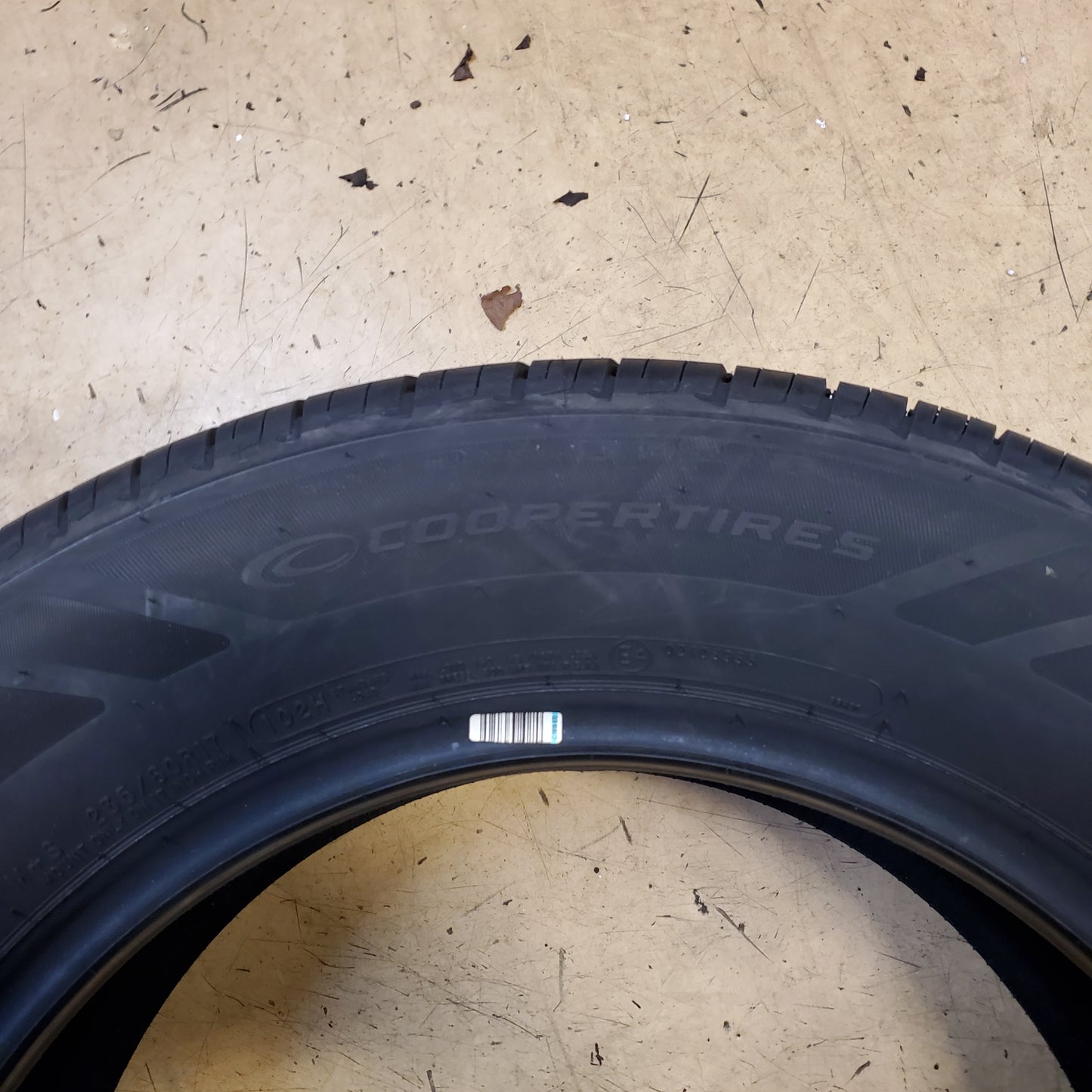 COOPER ENDEAVOR PLUS BSW 235 60 17 102H ALL SEASON CAR TIRE 166251009