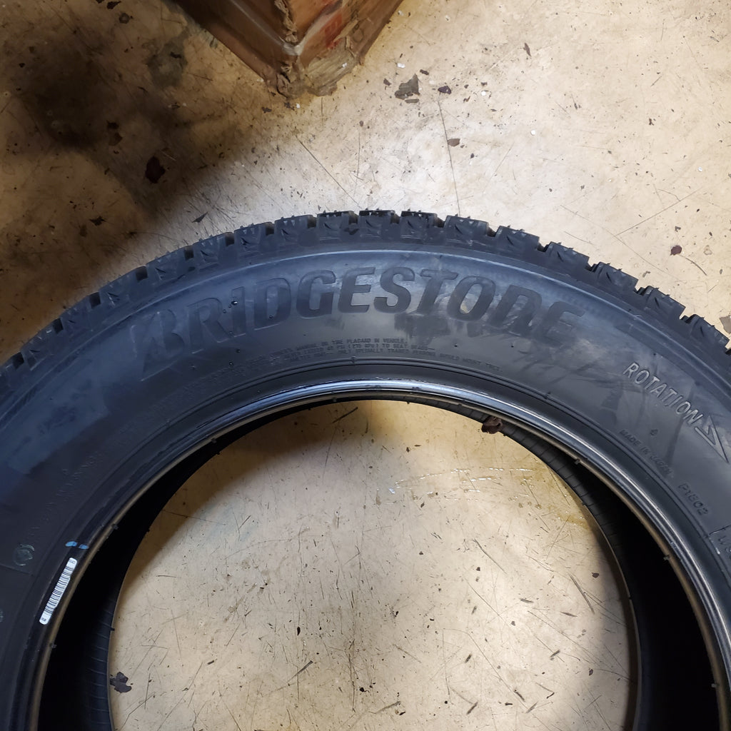 2 BRIDGESTONE  BLIZZAK WS90 BSW P 215 60 17 96T WINTER TIRE 001180