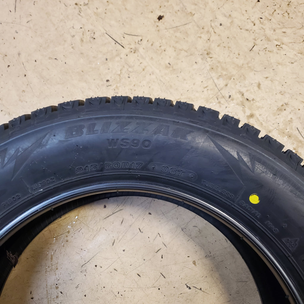 2 BRIDGESTONE  BLIZZAK WS90 BSW P 215 60 17 96T WINTER TIRE 001180