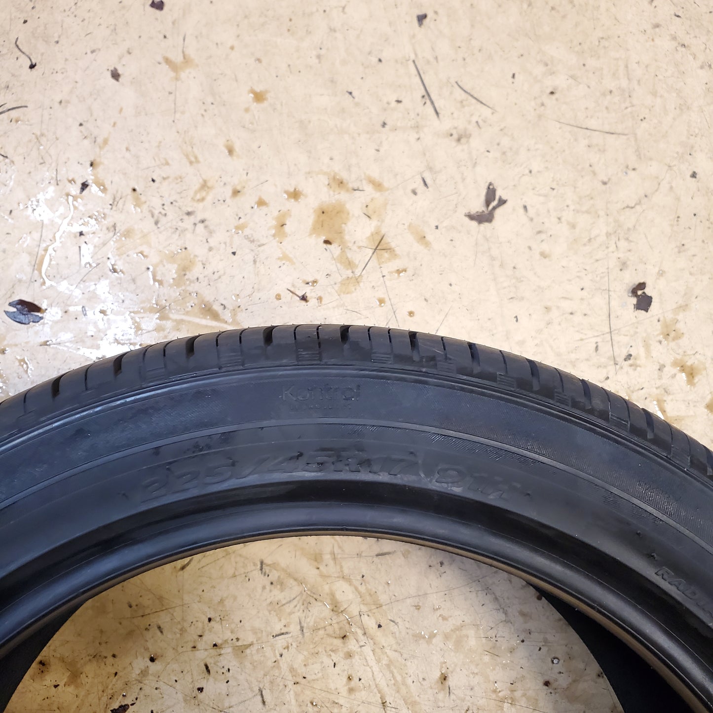 HANKOOK KINERGY GT 225 45 17 91H ALL SEASON CAR TIRE 1014872