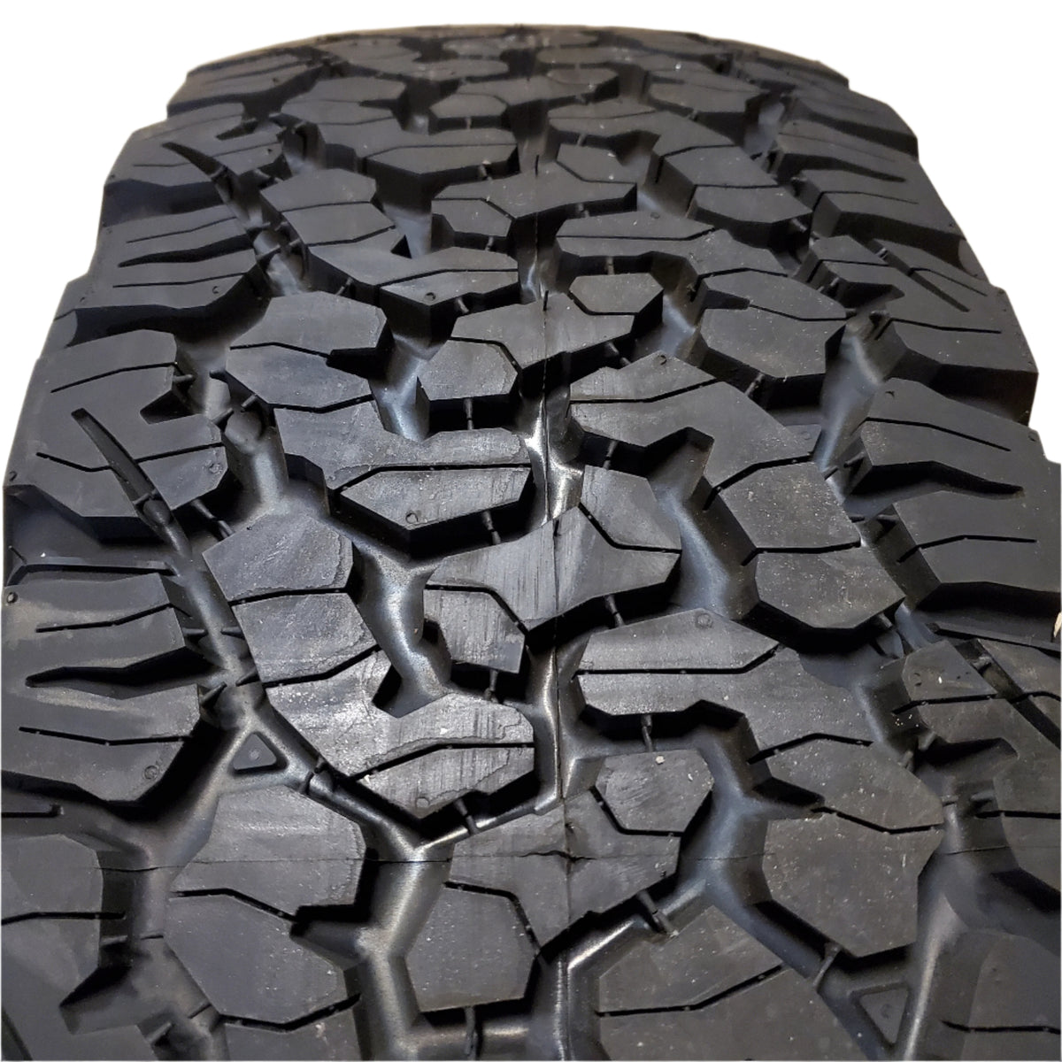 BFGOODRICH ALL TERRAIN T/A KO2 RWL LT 265 70 17 112/109S LRC 6 PLY TIRE 66255
