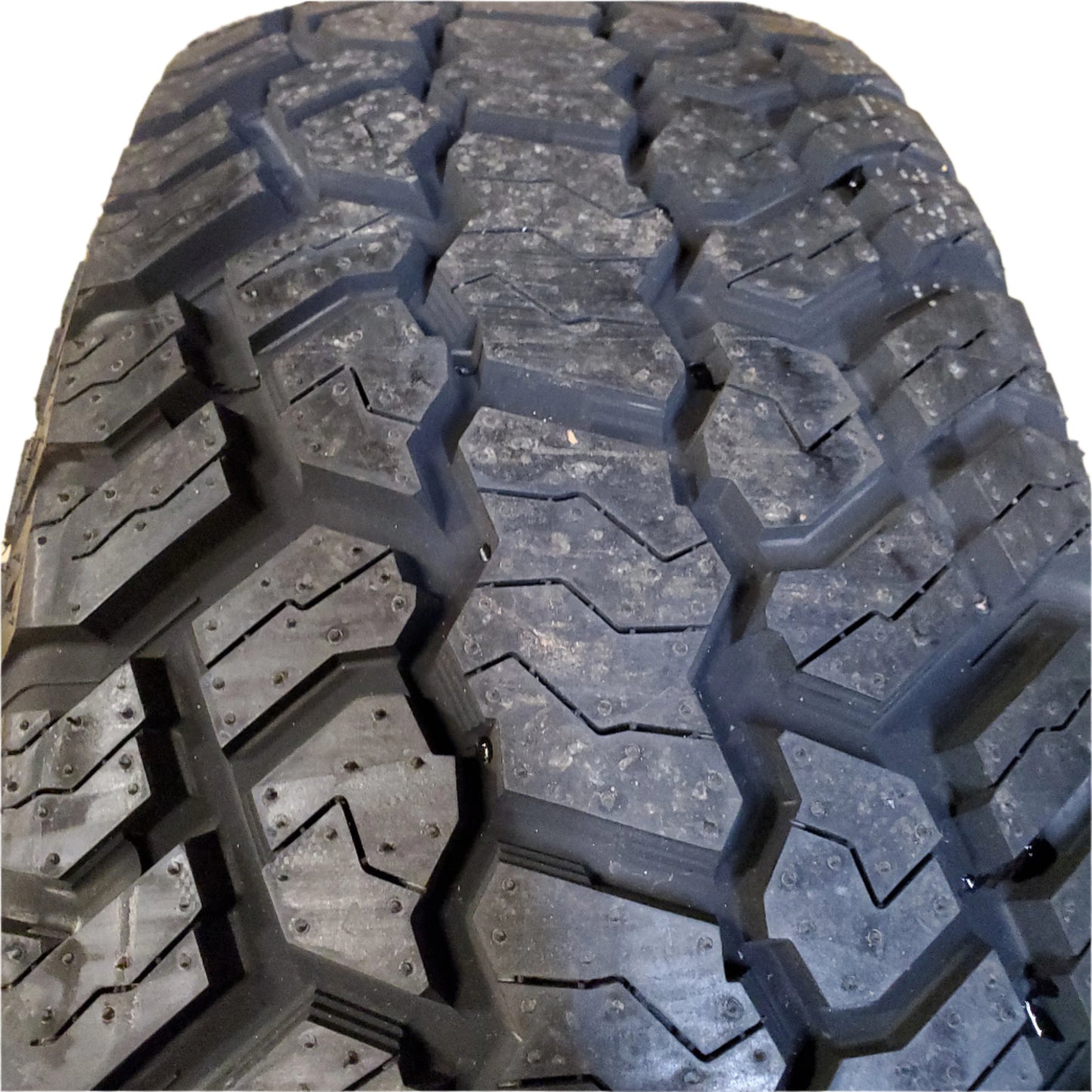 EL DORADO SPORT FURY AT4S BSW P 255 70 18 113T ALL TERRAIN TIRE TIRE SPT52